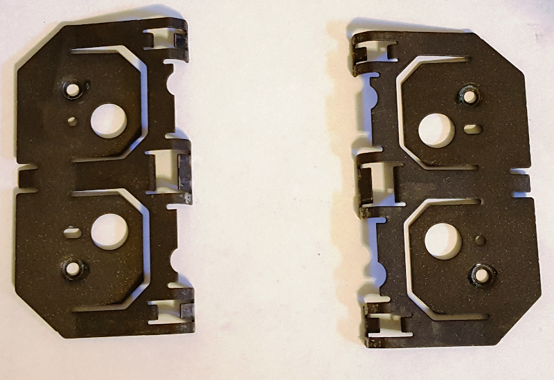 Illustration for article titled Protip: Removing a Miata double-din radio is very hard